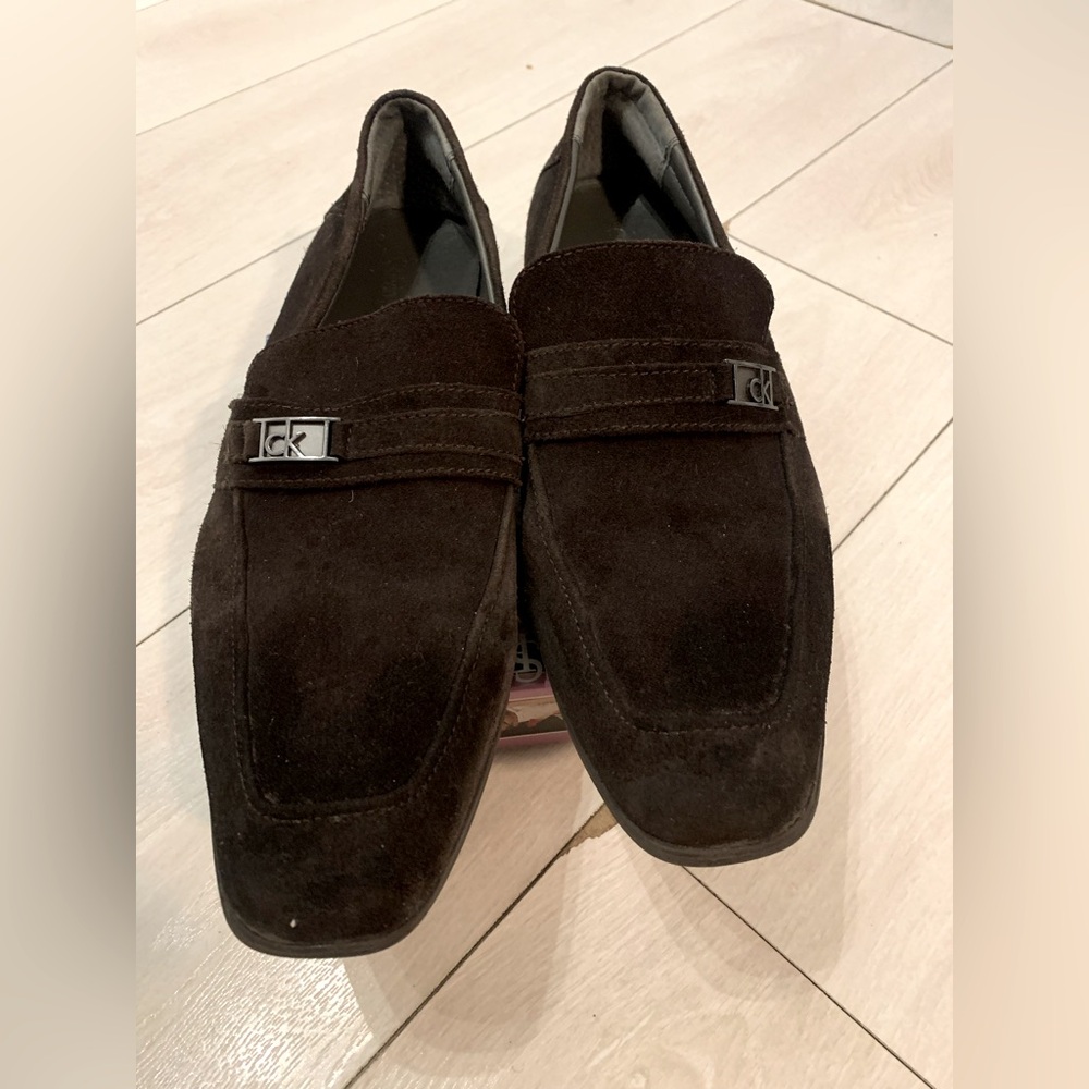 BROWN CALVIN KLEIN LOAFERS SIZE 12